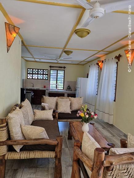 Apartmenthaus Salama Villen In Diani Playa de Diani Exterior foto